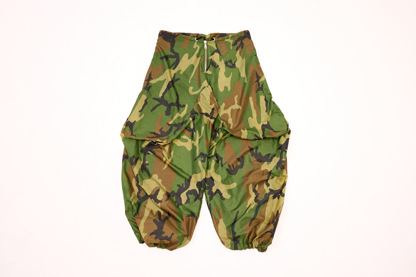 0024 CAMO NYLON BARREL LEG PANT