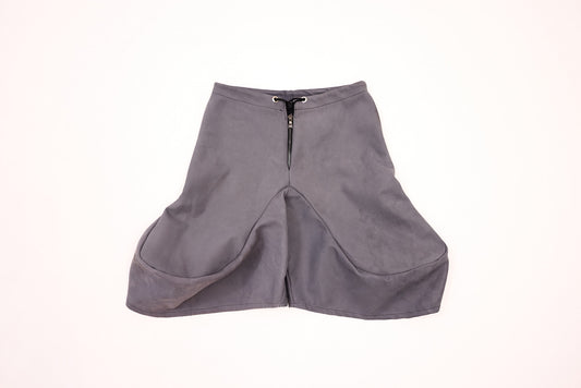 0024 GRY SUEDE BARREL LEG SHORT