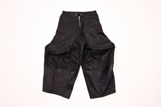 0024 LEATHER BARREL LEG PANTS